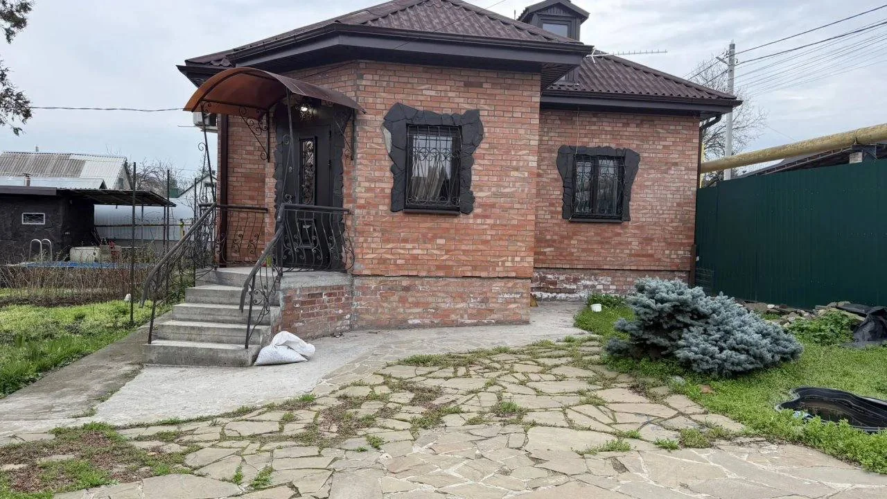 2 дома на участке
